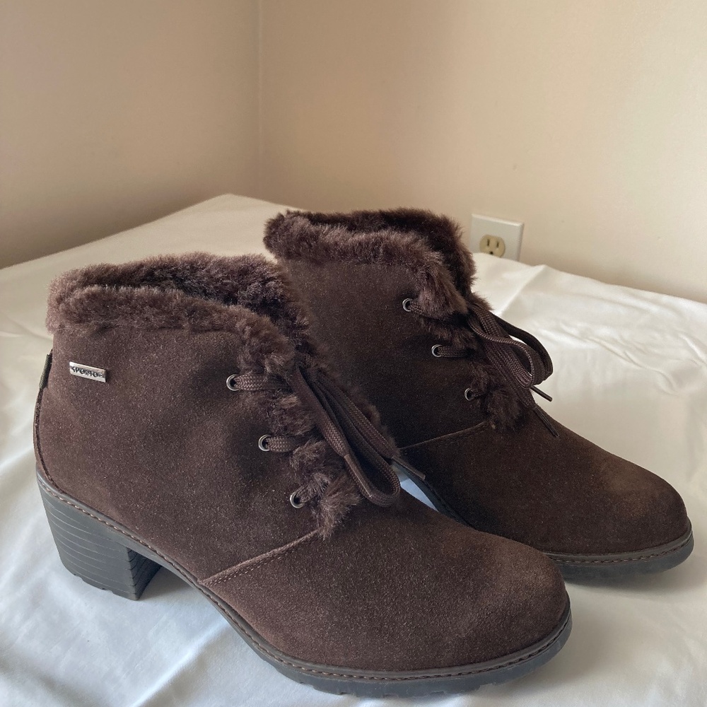 Women’s winter brown suede+faux fur boots, size 9.5,